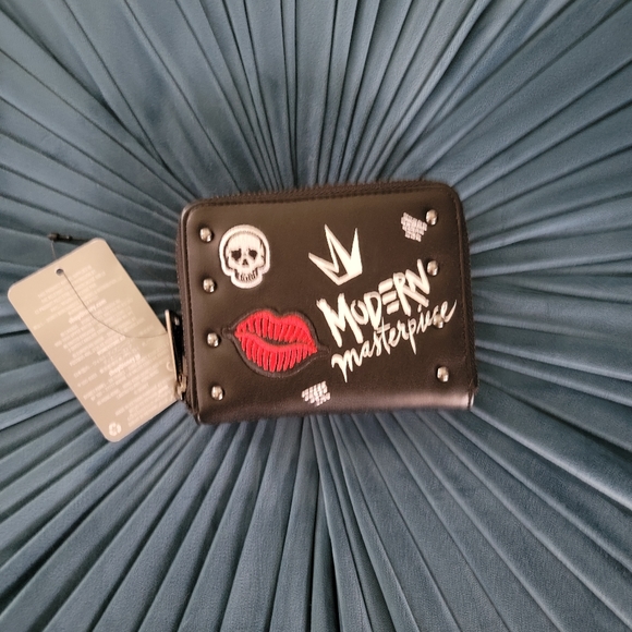 Disney loungefly cruella wallet - Picture 2 of 8